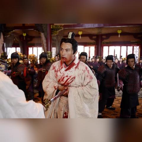 (勇敢的骑士单手)一个勇敢的骑士手握利剑,踏上征程的奇幻游戏之旅 (勇敢的骑士单手)一个勇敢的骑士手握利剑,踏上征程的奇幻游戏之旅