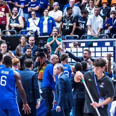 深度解析:热血篮球装备大全图鉴,挖掘篮球装备的科技含量与运动品质 深度解析:热血篮球装备大全图鉴,挖掘篮球装备的科技含量与运动品质