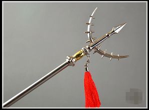 (武术刀枪剑棍特点)在江湖中,枪刀棍剑哪个最强?选择最适合你的武器吧!